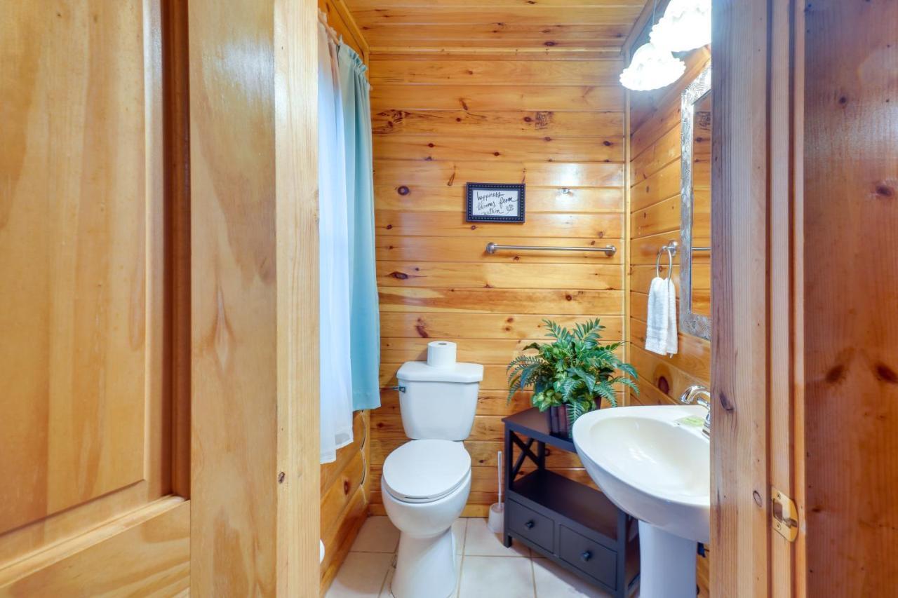 Lovely Gatlinburg Cabin With Private Hot Tub! Eksteriør bilde